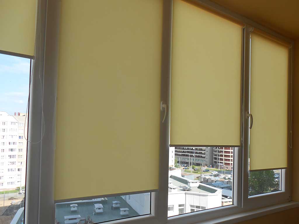 Свободновисящие рулонные шторы